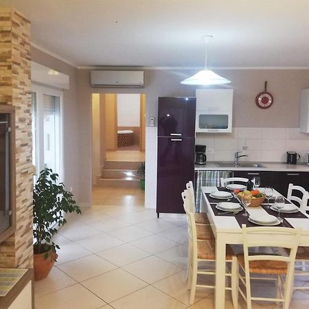Holiday Home Tanja Pula Exterior photo