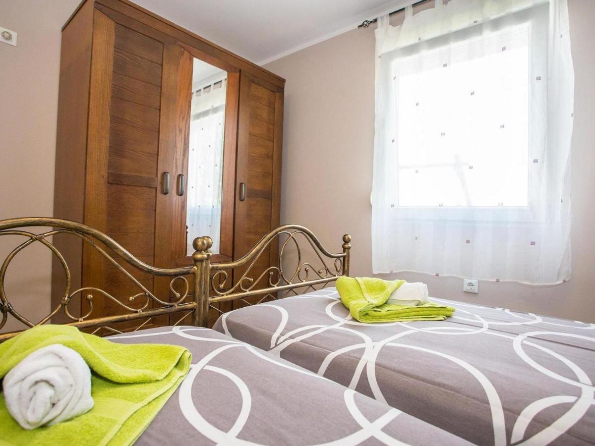 Holiday Home Tanja Pula Exterior photo